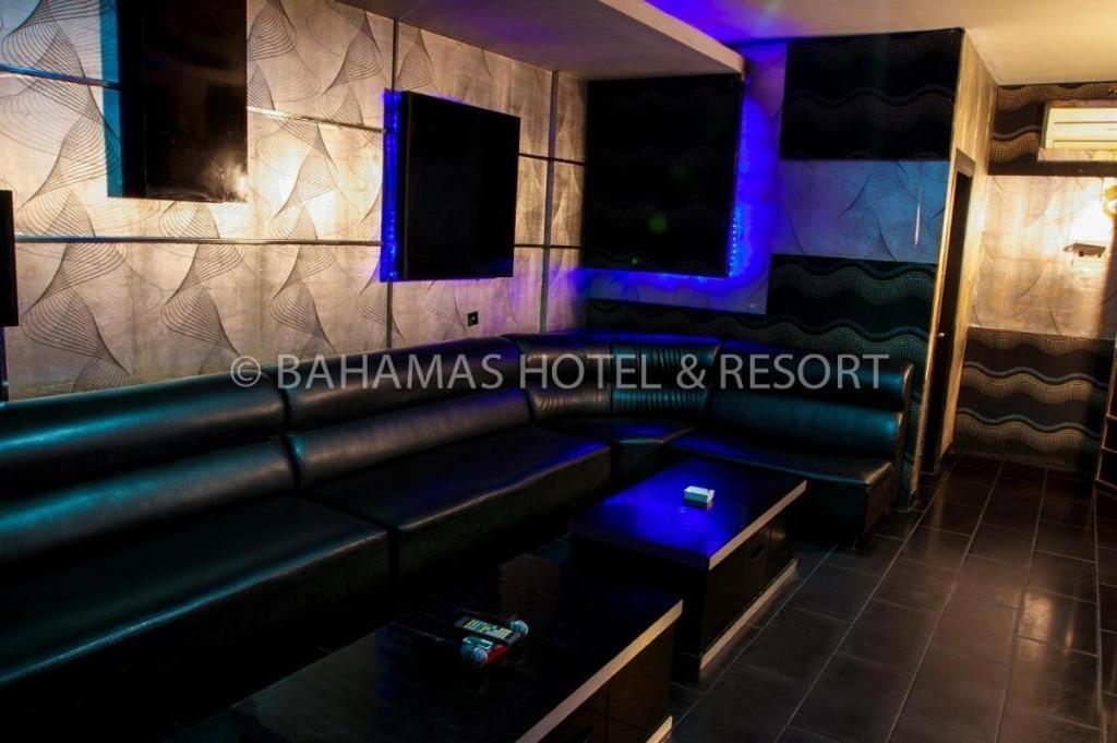 Bahamas Hotel & Resort Tanjung Pandan Εξωτερικό φωτογραφία
