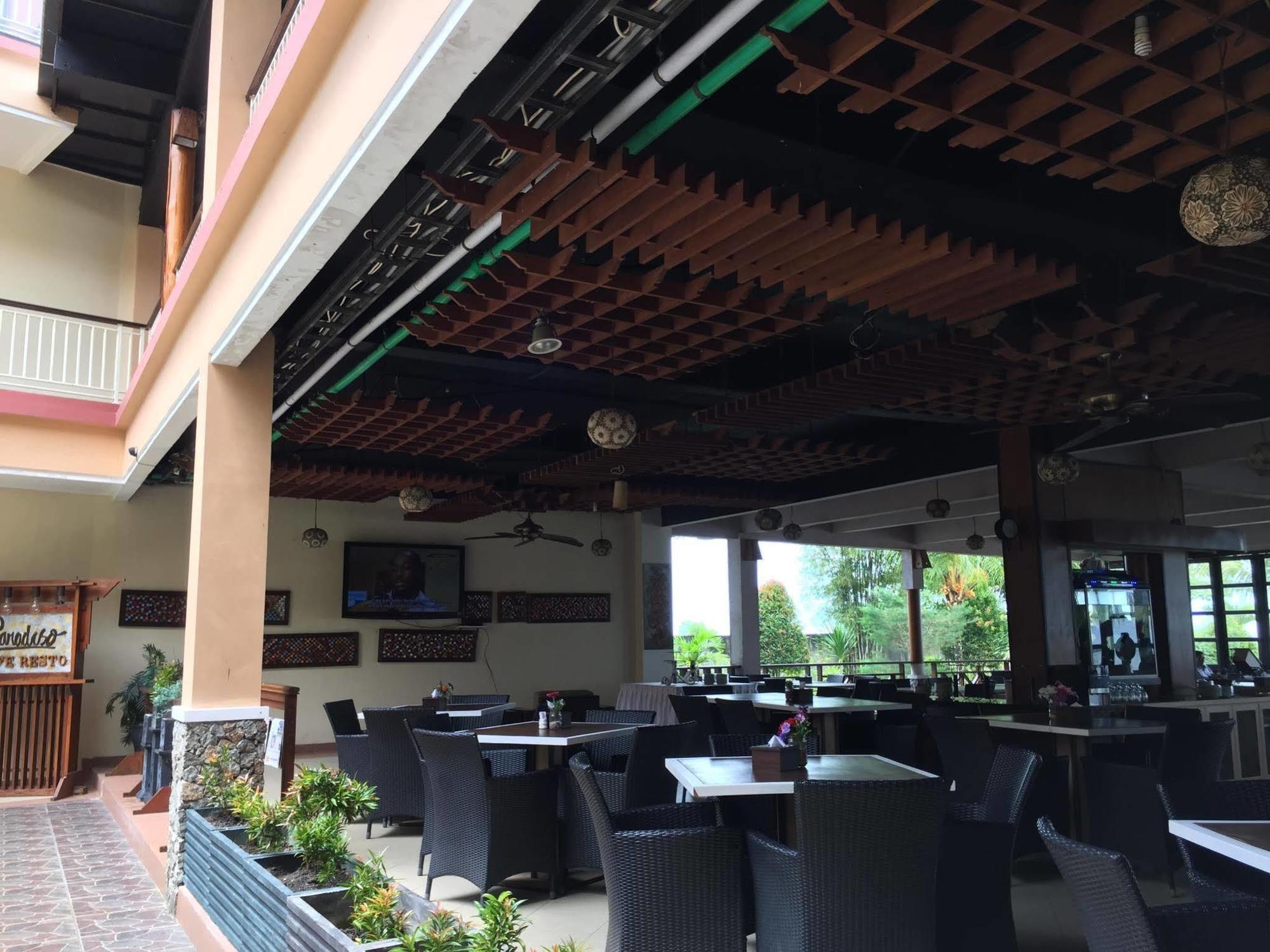 Bahamas Hotel & Resort Tanjung Pandan Εξωτερικό φωτογραφία