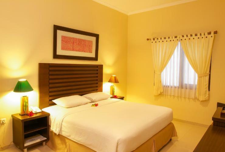 Bahamas Hotel & Resort Tanjung Pandan Εξωτερικό φωτογραφία
